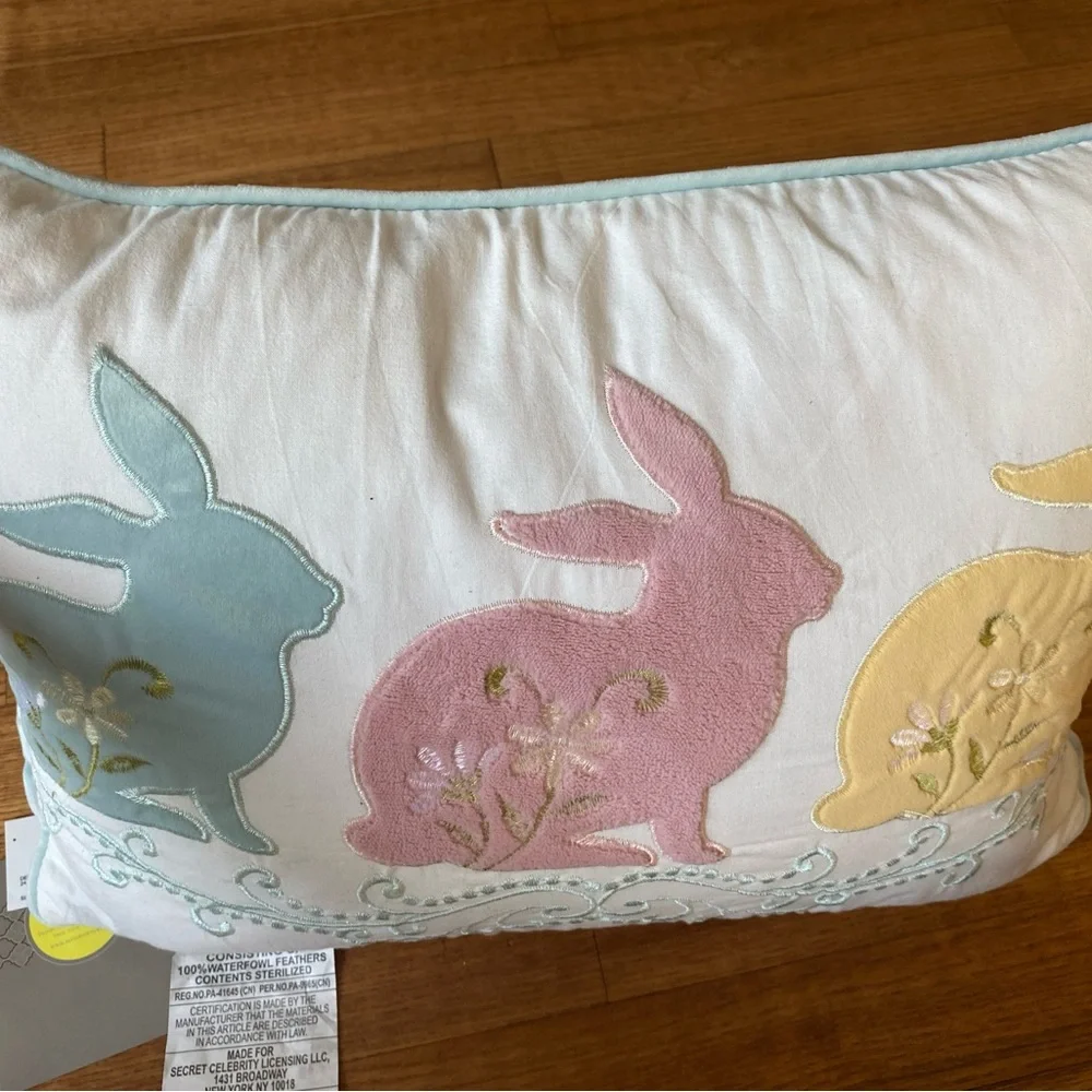 NWT Secret Celebrity White Pillow fluffy textured pastel bunnies & embroidered